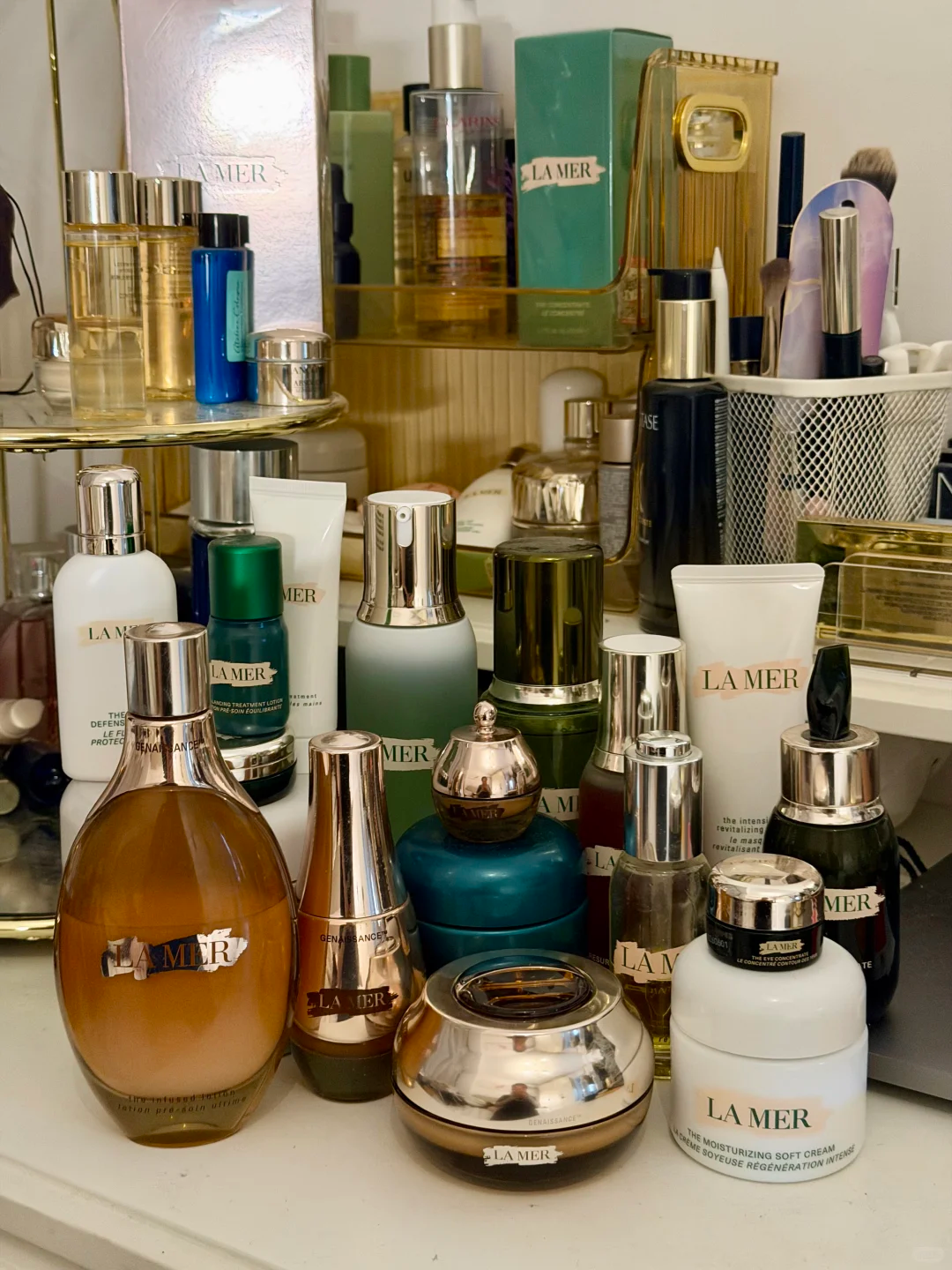 The vanity is mostly La Mer